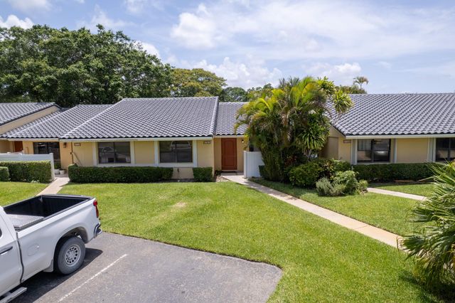 6721 Bridlewood Court, Boca Raton, FL 33433