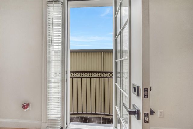 7134 Mapleridge Street 3C, Houston, TX 77081