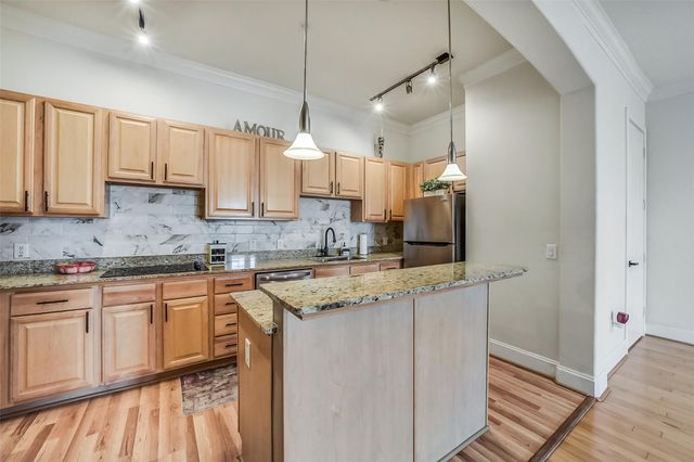 7134 Mapleridge Street 3C, Houston, TX 77081