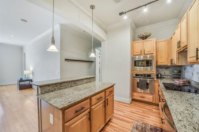 7134 Mapleridge Street 3C, Houston, TX 77081