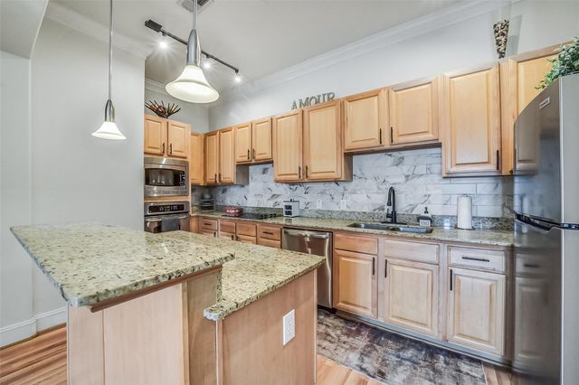 7134 Mapleridge Street 3C, Houston, TX 77081