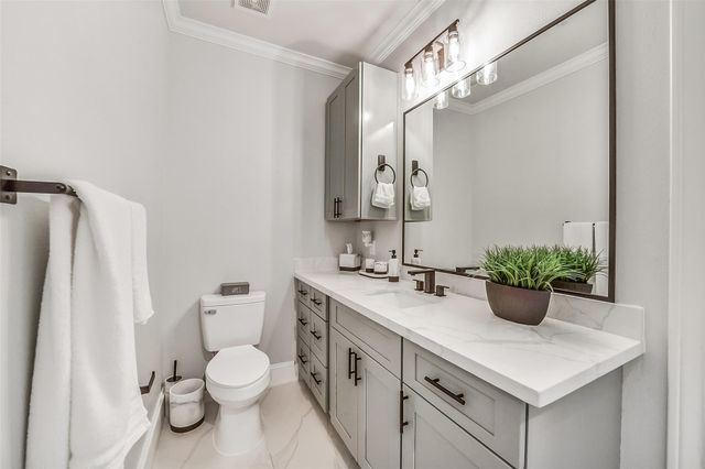 7134 Mapleridge Street 3C, Houston, TX 77081