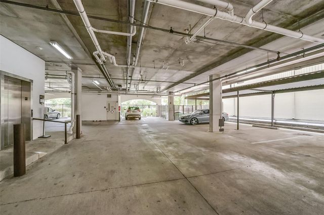 7134 Mapleridge Street 3C, Houston, TX 77081