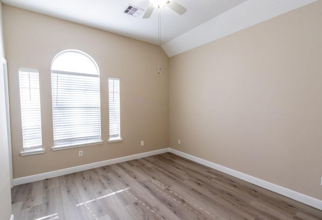 2408 Piney Woods Drive, Pearland, TX 77581