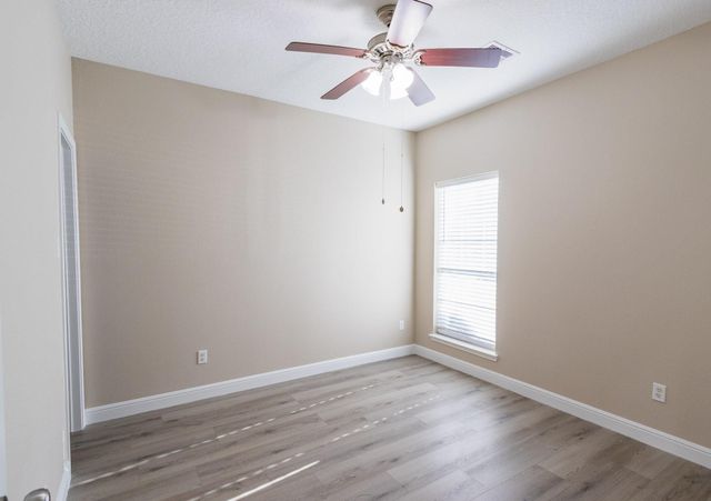 2408 Piney Woods Drive, Pearland, TX 77581