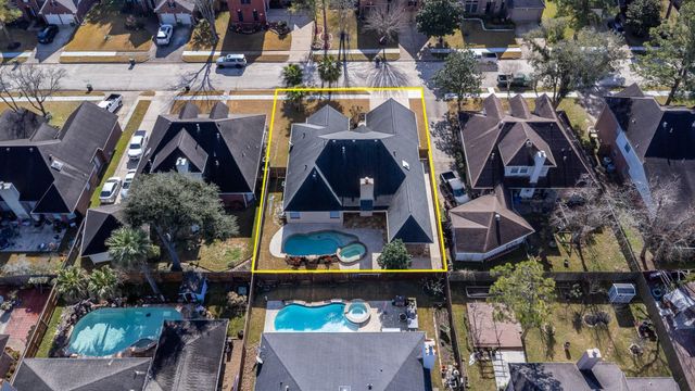 2408 Piney Woods Drive, Pearland, TX 77581