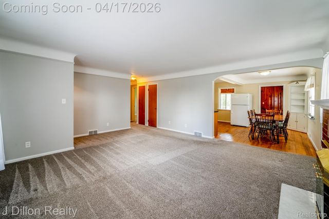 31954 Warren Road, Westland, MI 48185