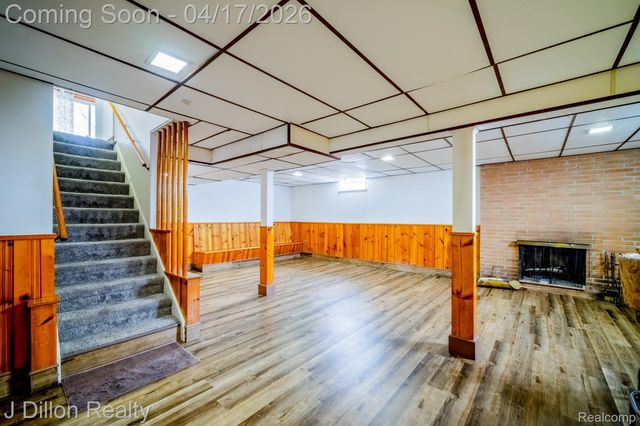 31954 Warren Road, Westland, MI 48185