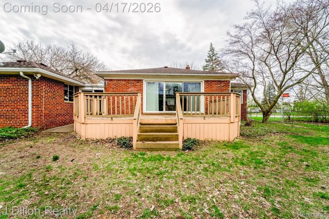 31954 Warren Road, Westland, MI 48185