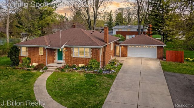 31954 Warren Road, Westland, MI 48185