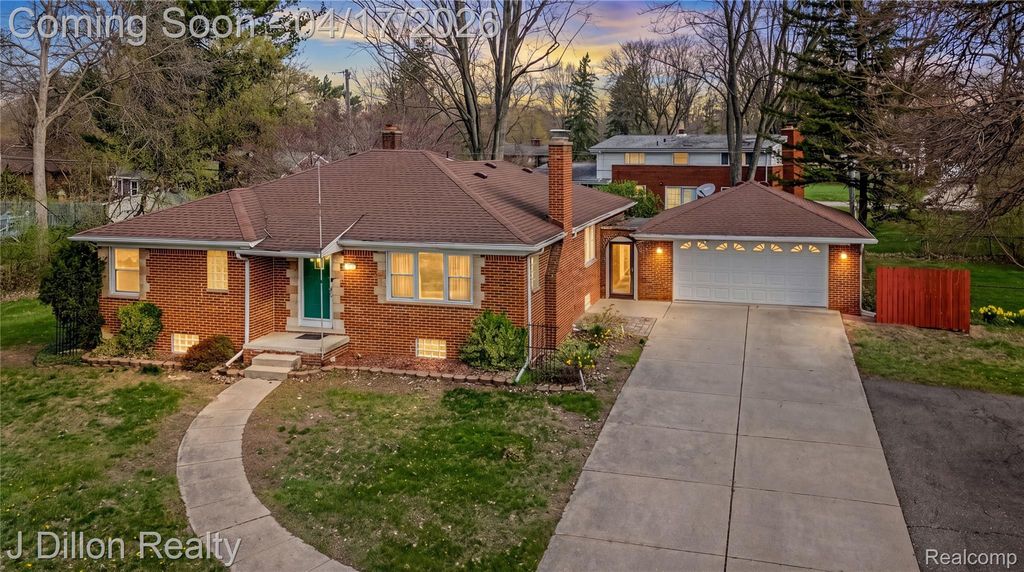 31954 Warren Road, Westland, MI 48185