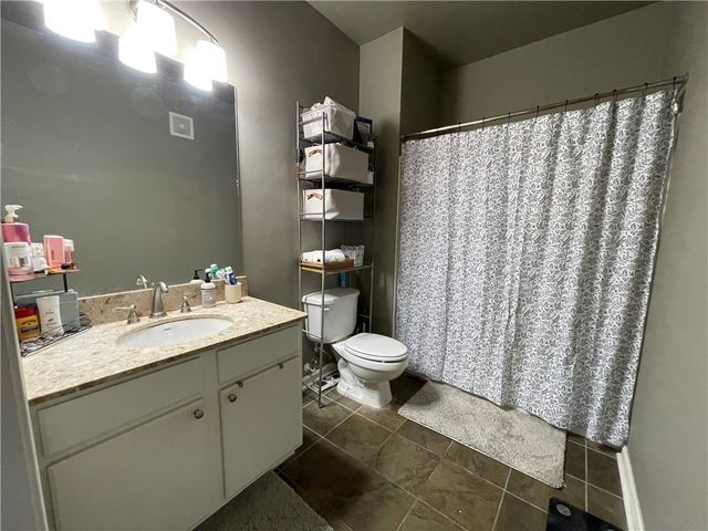 4254 Meadow Creek Circle, Fayetteville, AR 72703