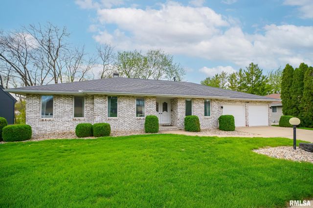 6305 N SUFFOLK Drive, Peoria, IL 61615