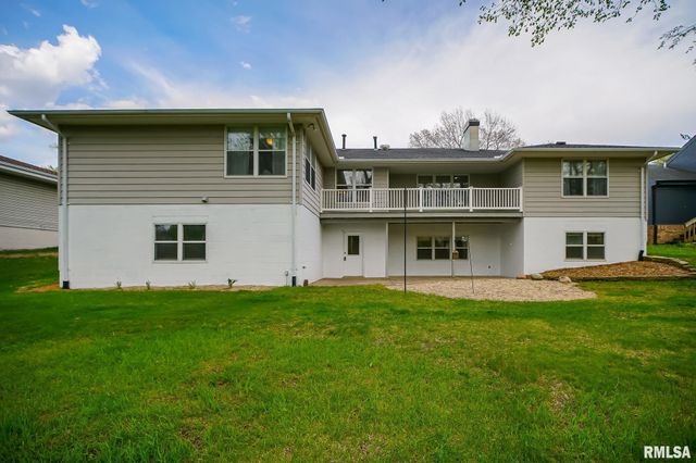 6305 N SUFFOLK Drive, Peoria, IL 61615