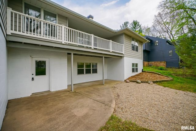 6305 N SUFFOLK Drive, Peoria, IL 61615