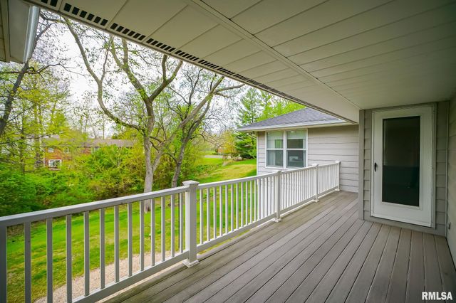 6305 N SUFFOLK Drive, Peoria, IL 61615