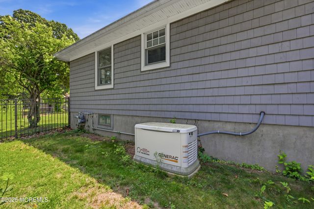 2 Gulf Stream Way, Colts Neck, NJ 07722