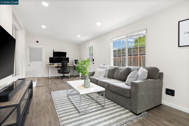 4335 Grammercy Ln, Concord, CA 94521