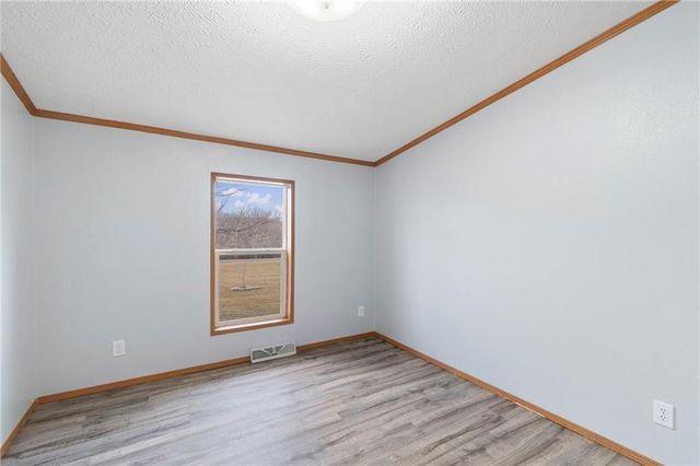 5730 SE 33 Highway, Osborn, MO 64474