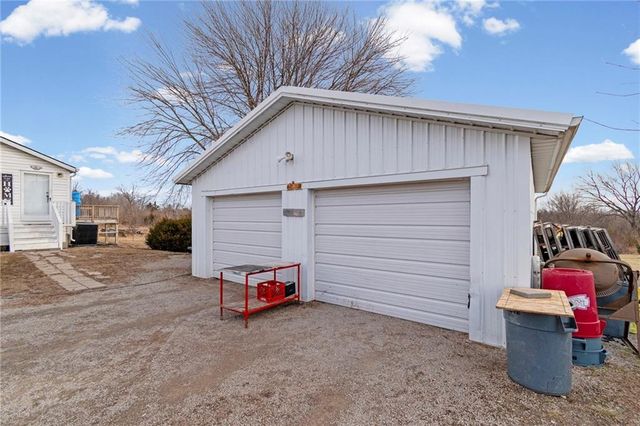 5730 SE 33 Highway, Osborn, MO 64474