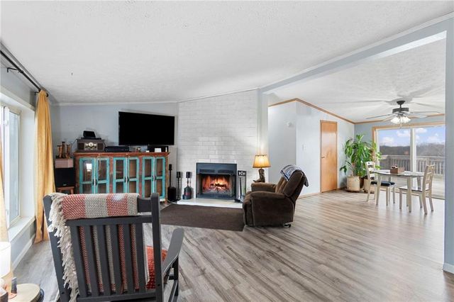 5730 SE 33 Highway, Osborn, MO 64474