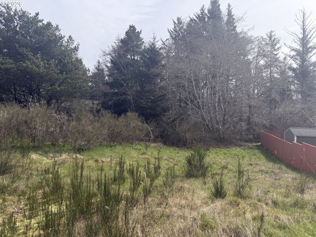 4173 HIGHWAY 101 N, Gearhart, OR 97016