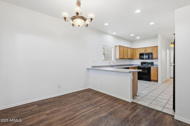 1750 W UNION HILLS Drive 37, Phoenix, AZ 85027