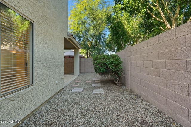 1750 W UNION HILLS Drive 37, Phoenix, AZ 85027