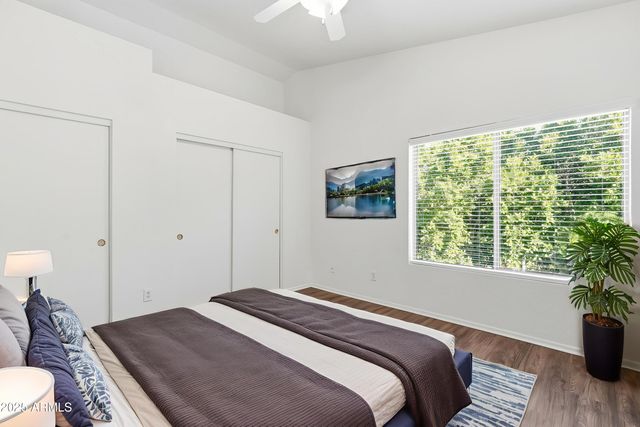 1750 W UNION HILLS Drive 37, Phoenix, AZ 85027