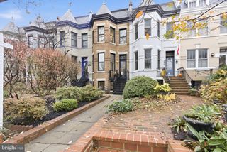 1319 EAST CAPITOL ST SE, Washington, DC 20003