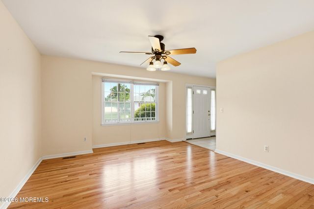 1108 9th Avenue, Toms River, NJ 08757