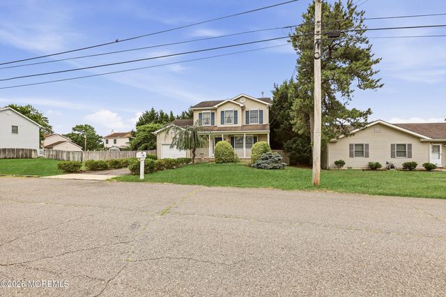 1108 9th Avenue, Toms River, NJ 08757