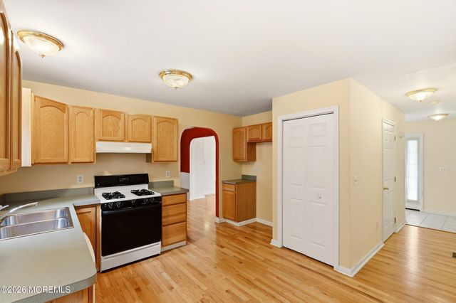 1108 9th Avenue, Toms River, NJ 08757