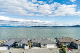 2190 Mariner Beach Drive, Oak Harbor, WA 98277