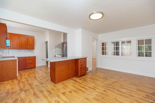 1608 San Anselmo Ave, San Anselmo, CA 94960