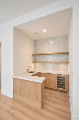 4026 Colquitt Street, Houston, TX 77027