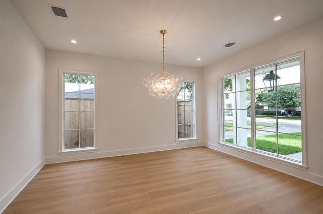 4026 Colquitt Street, Houston, TX 77027