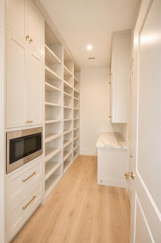 4026 Colquitt Street, Houston, TX 77027