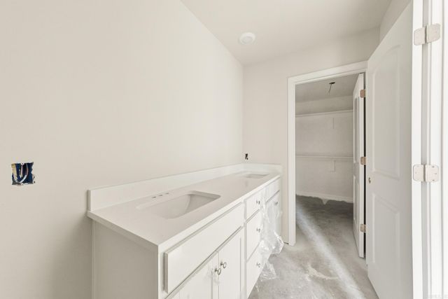 101 LLOYD HENDERSON Road, Beebe, AR 72012