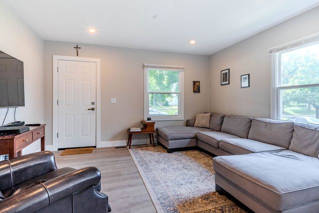 522 N Central Avenue 1, Highwood, IL 60040