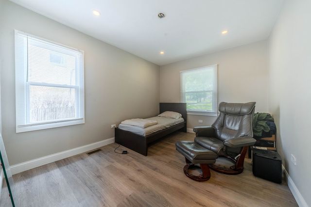 522 N Central Avenue 1, Highwood, IL 60040