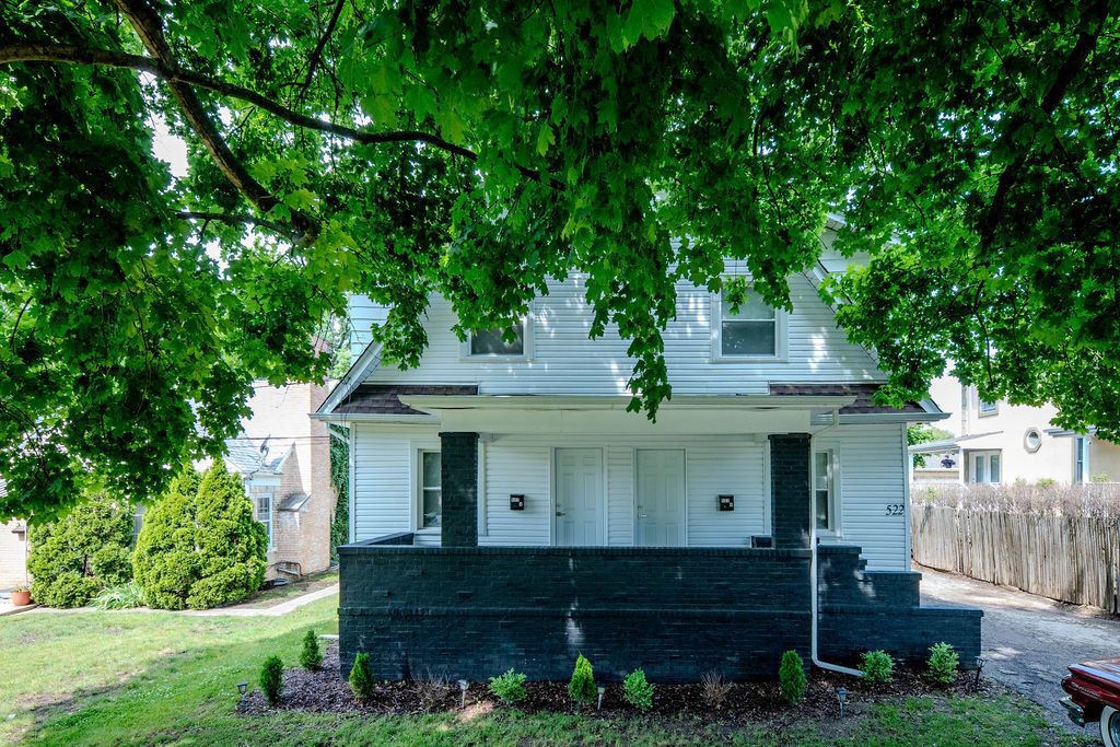 522 N Central Avenue 1, Highwood, IL 60040