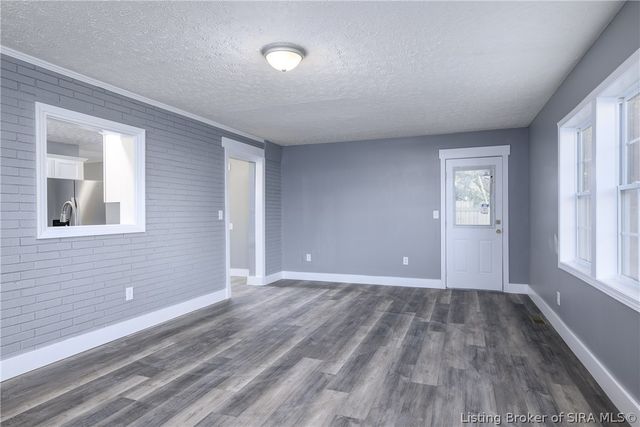 4515 Payne Koehler, New Albany, IN 47150