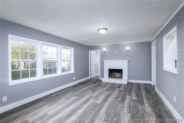 4515 Payne Koehler, New Albany, IN 47150