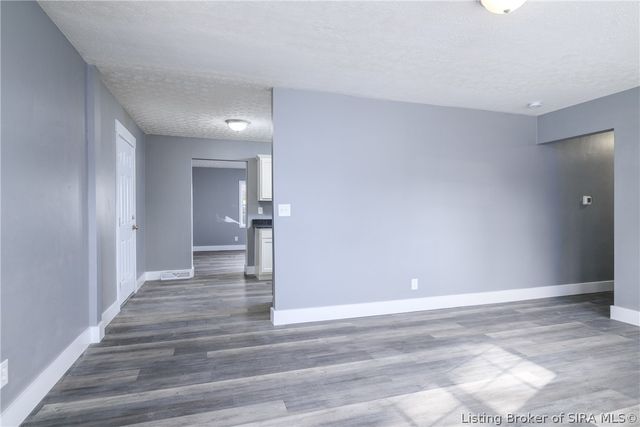 4515 Payne Koehler, New Albany, IN 47150