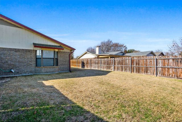 3112 Mayfair Drive, Carrollton, TX 75007