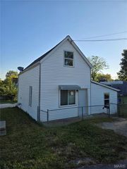 419 Little Broadway Street, St Louis, MO 63125