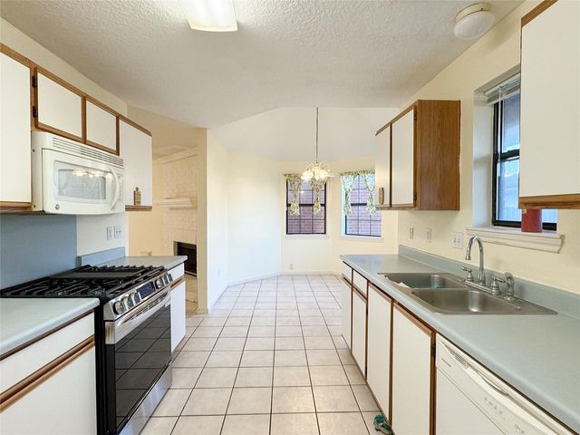 8631 Mapletwist Street, Houston, TX 77083