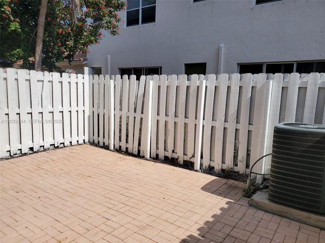2242 NE 42nd Cir 2242, Homestead, FL 33033