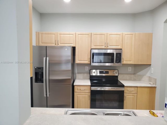 2242 NE 42nd Cir 2242, Homestead, FL 33033